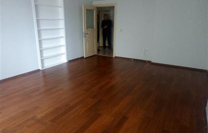 Ümraniye Ademyavuz Mahallesi'nde kiralık 3+1 daire 