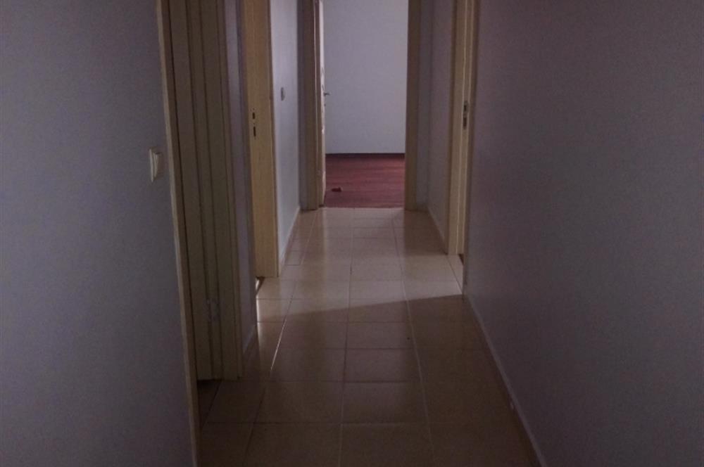 Ümraniye Ademyavuz Mahallesi'nde kiralık 3+1 daire 