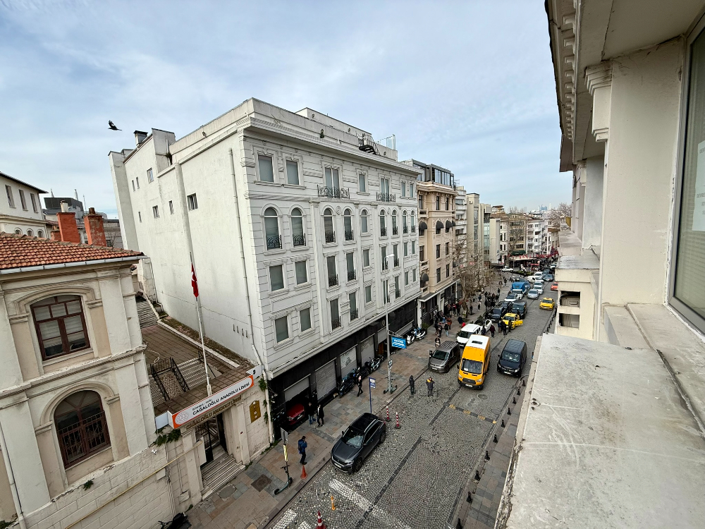 Cağaloğlu Bab-ı Ali Caddesinde 135 m² Kiralık Ofis