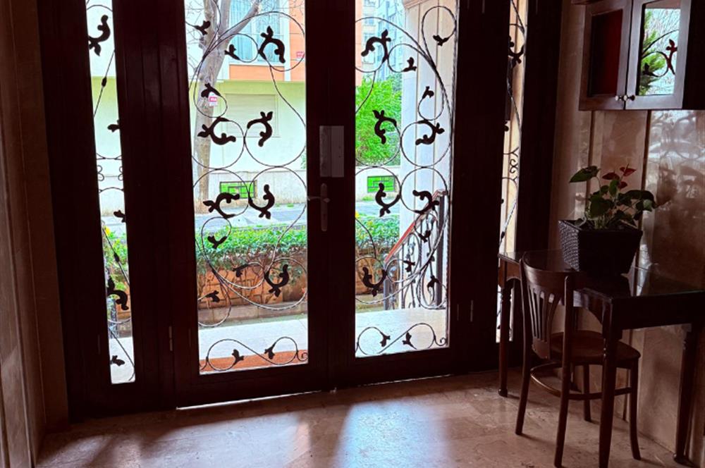 CADDEBOSTAN SAHİLDE 1+1 KİRALIK DAİRE