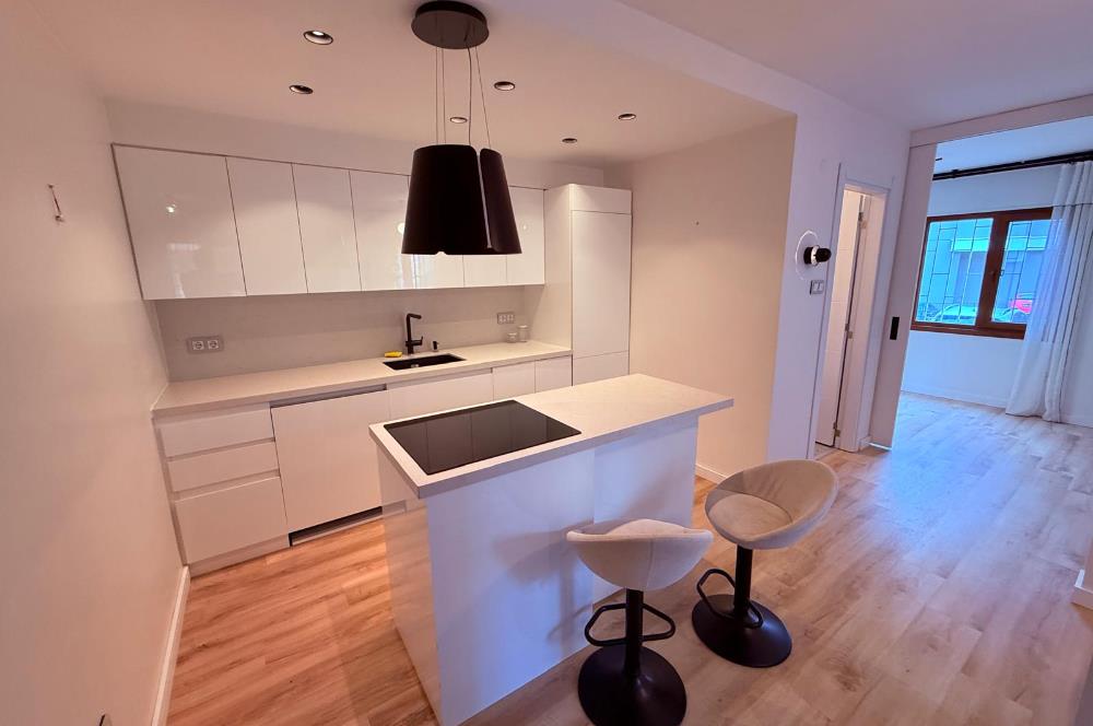 CADDEBOSTAN SAHİLDE 1+1 KİRALIK DAİRE