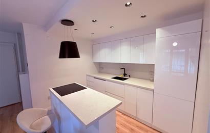 CADDEBOSTAN SAHİLDE 1+1 KİRALIK DAİRE