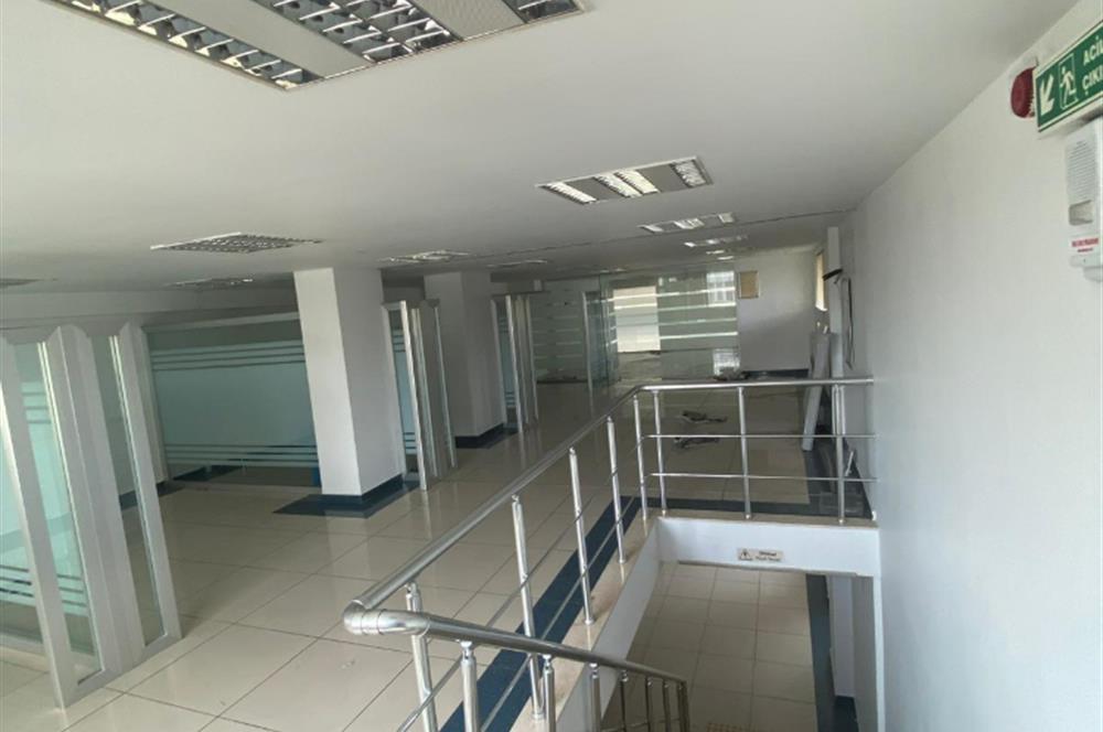 Bankadan Satılık Depolu Dükkan