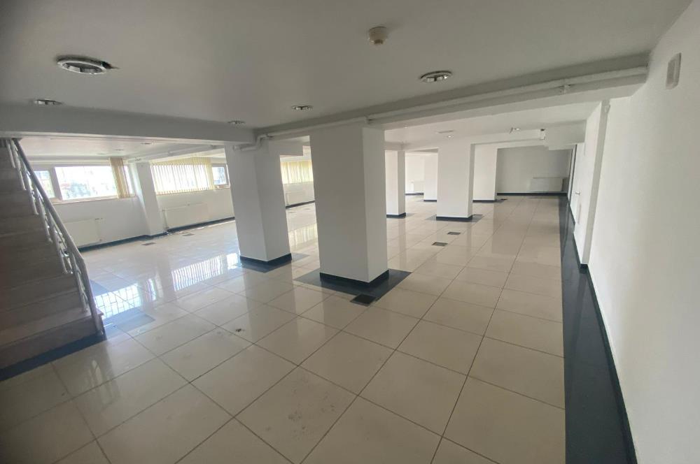 Bankadan Satılık Depolu Dükkan