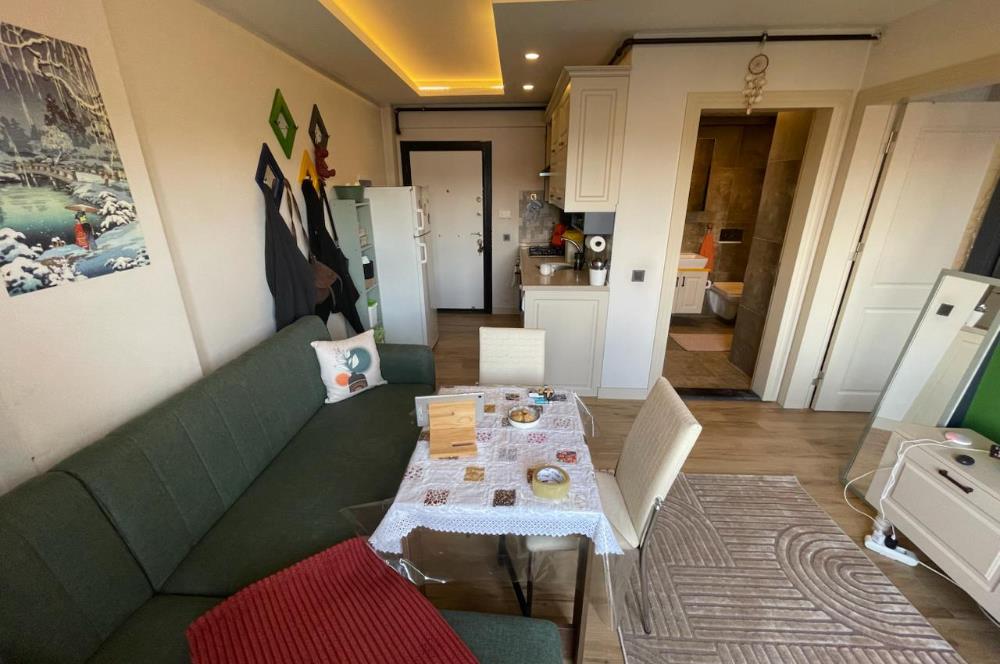 C21 LOFT'TAN DEĞİRMENÖNÜ'NDE SATILIK 1+1 EŞYALI YATIRIMLIK DAİRE