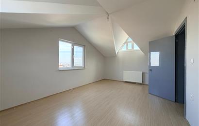 CENTURY 21 EWA'DAN GÜMÜŞ YOLU SİTESİNDE 4+1 GENİŞ KİRALIK DAİRE