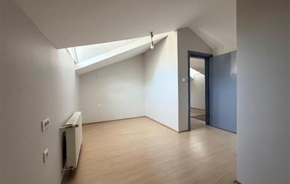 CENTURY 21 EWA'DAN GÜMÜŞ YOLU SİTESİNDE 4+1 GENİŞ KİRALIK DAİRE