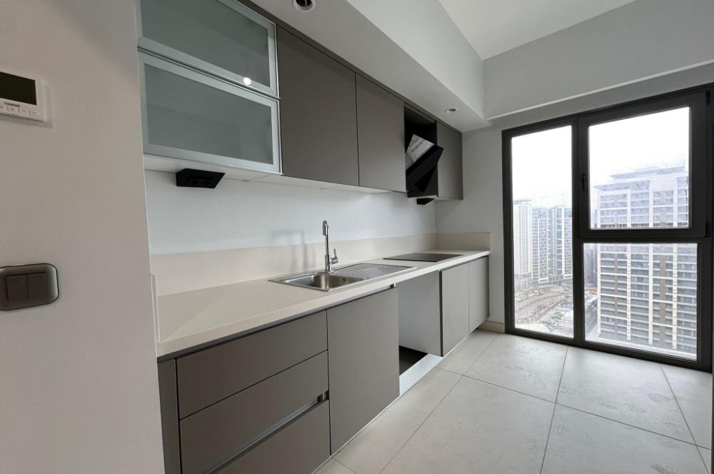 C21 ROOF'DAN YENİ FİKİRTEPE 10.ETAP KAPALI MUTFAK 2+1 KİRALIK