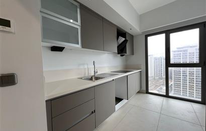 C21 ROOF'DAN YENİ FİKİRTEPE 10.ETAP KAPALI MUTFAK 2+1 KİRALIK