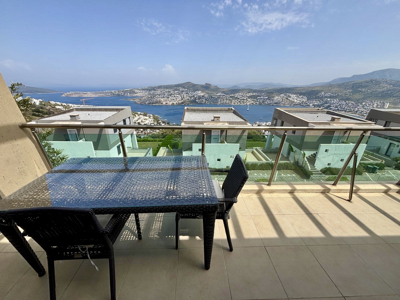 Bodrum Gündoğan My Blue Residence’ta Deniz Manzaralı  – Plajlara Servisli, Full Eşyalı