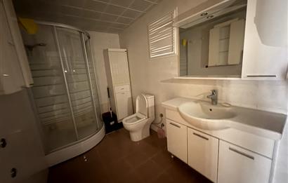 KARŞIYAKA BAHÇELİEVLER'DE GENİŞ, ÖNÜ AÇIK, KİRALIK 3+1 DAİRE 