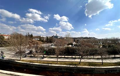 GÖLBAŞI,MOGAN GÖLÜNE MANZARALI 1+1 SIFIR EŞYALI DAİRE