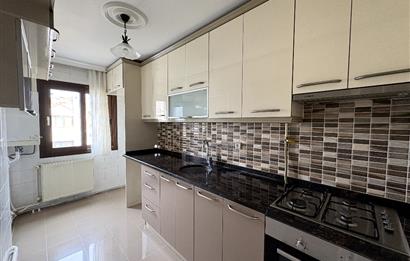 KARŞIYAKA BAHÇELİEVLER'DE GENİŞ, ÖNÜ AÇIK, KİRALIK 3+1 DAİRE 