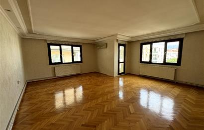 KARŞIYAKA BAHÇELİEVLER'DE GENİŞ, ÖNÜ AÇIK, KİRALIK 3+1 DAİRE 