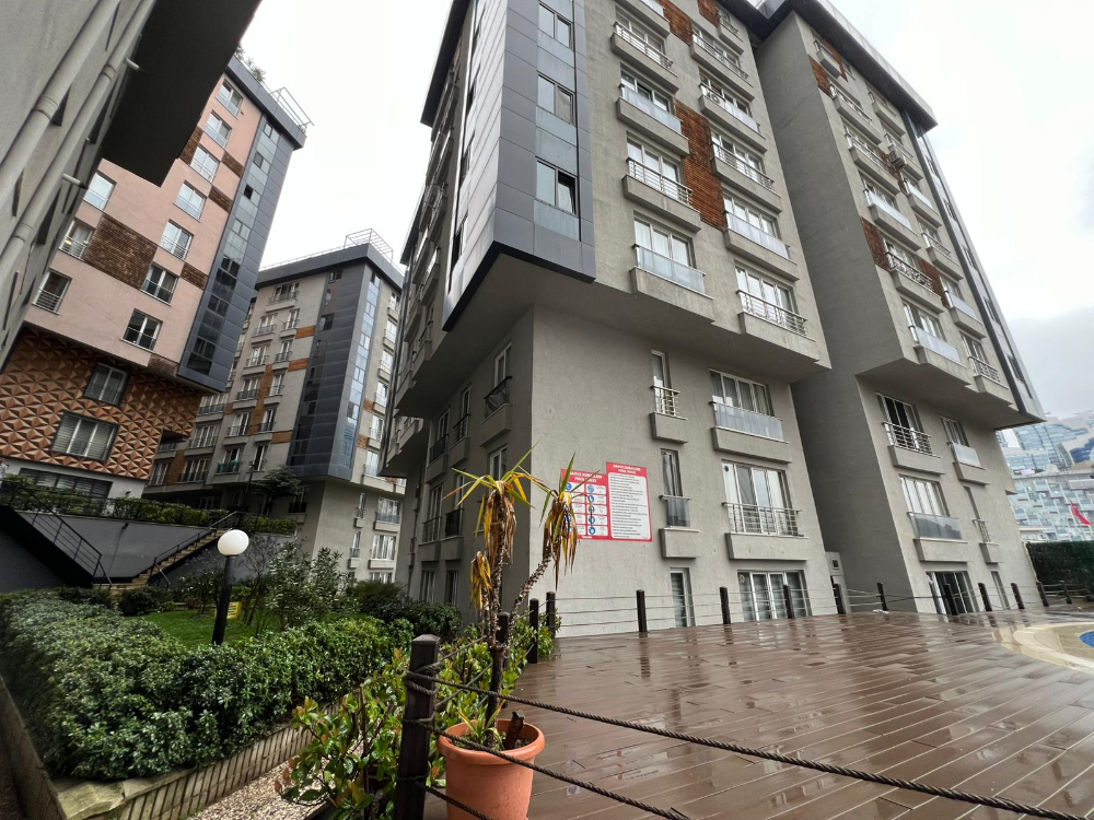 Ayazağa green pine sitesi satılık boş 3+1