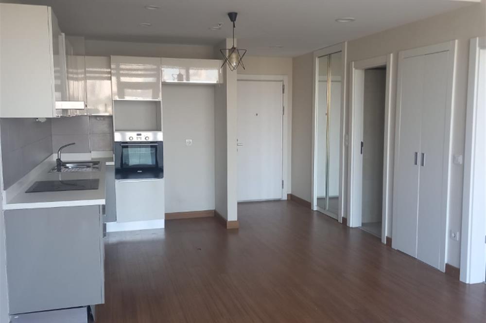 Bahçeşehir Göl Panoramada 1+1 Eşyalı, Yabancıya Uygun Kiralık