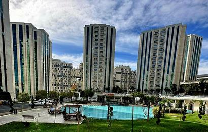 Prestij Parkta Metrobüse Yakın Satılık 1+1 Mükemmel Konum