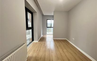 Ayazağa green pine sitesi satılık boş 3+1