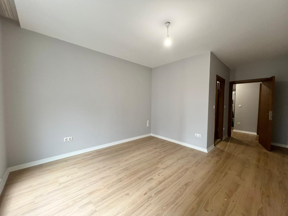 Ayazağa green pine sitesi satılık boş 3+1