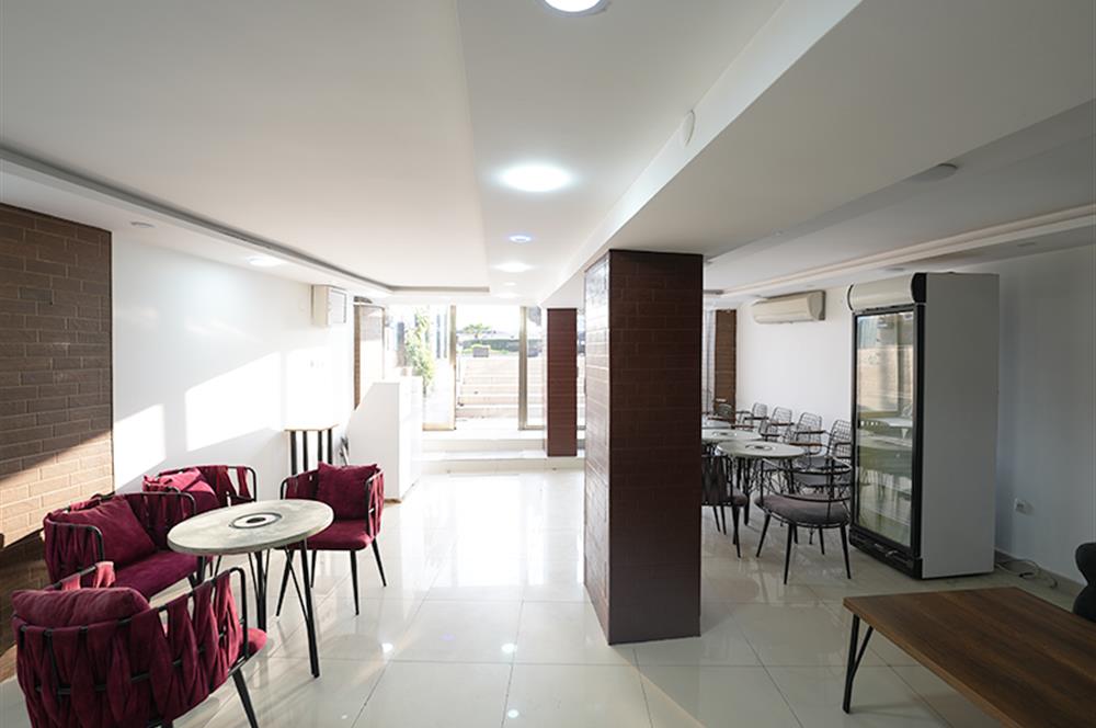 C21 Cius; Sahile Cephe Satılık Dükkan