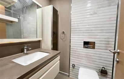 5.levent torunlarda satılık boş 1+1 yüksek kat 