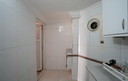 C21 Cius; Sahile Cephe Satılık Dükkan