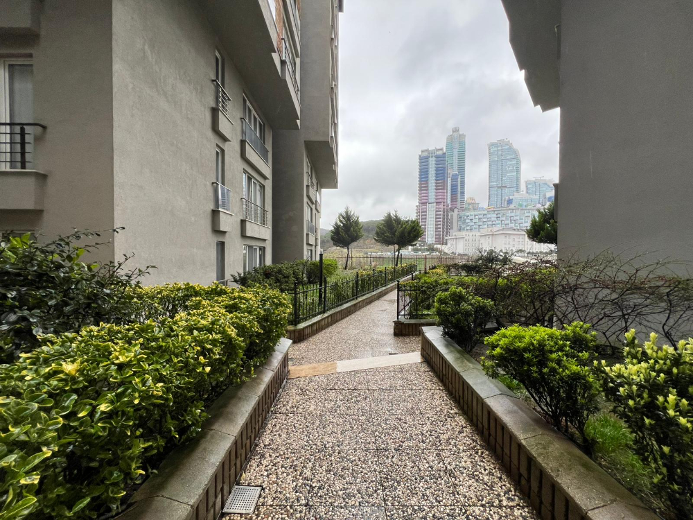 Ayazağa green pine sitesi satılık boş 3+1