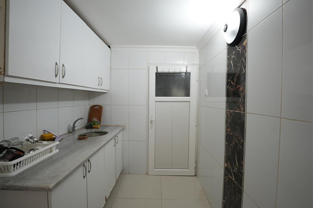 C21 Cius; Sahile Cephe Satılık Dükkan