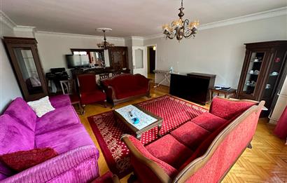 ŞİŞLİ BOZKURT SOKAKTA OTOPARKLI NET 125 METREKARE SATILIK DAİRE