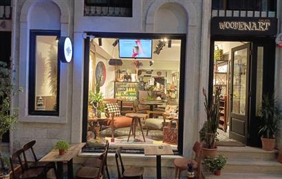 GALATA'DA DEVREN KİRALIK CAFE VE DESİNG STORE
