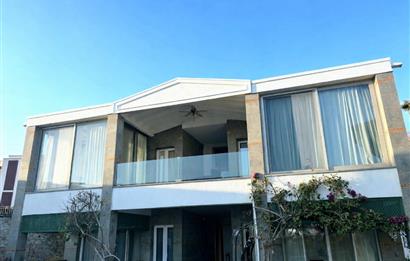 Asarlık'ta Deniz Manzaralı, 4.5+1 Üst Kat Denize Sıfır Daire 