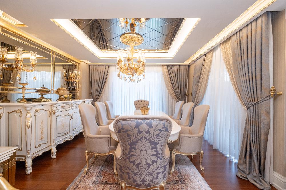 TUZLA MERCAN'DA DENİZ VE GÖL MANZARALI ÖZEL MİMARİLİ VİLLA