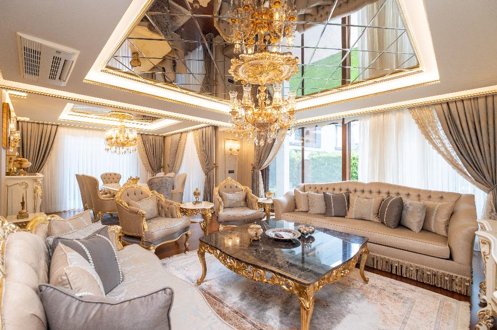 TUZLA MERCAN'DA DENİZ VE GÖL MANZARALI ÖZEL MİMARİLİ VİLLA