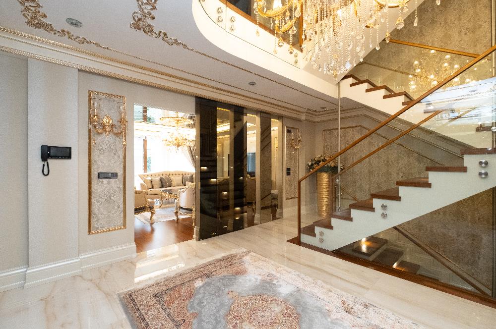 TUZLA MERCAN'DA DENİZ VE GÖL MANZARALI ÖZEL MİMARİLİ VİLLA