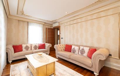 TUZLA MERCAN'DA DENİZ VE GÖL MANZARALI ÖZEL MİMARİLİ VİLLA