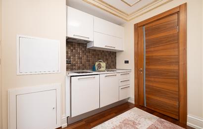 TUZLA MERCAN'DA DENİZ VE GÖL MANZARALI ÖZEL MİMARİLİ VİLLA