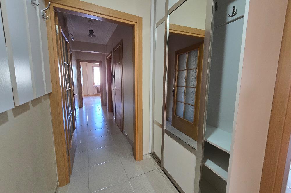 Üsküdar’ın Kalbinde, Kız Kulesi’ne Komşu Yaşam!