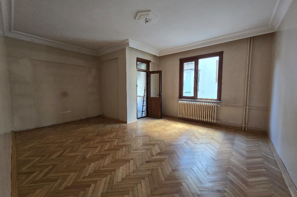 Üsküdar’ın Kalbinde, Kız Kulesi’ne Komşu Yaşam!