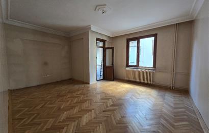 Üsküdar’ın Kalbinde, Kız Kulesi’ne Komşu Yaşam!