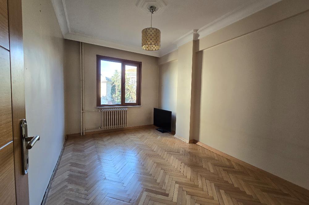 Üsküdar’ın Kalbinde, Kız Kulesi’ne Komşu Yaşam!