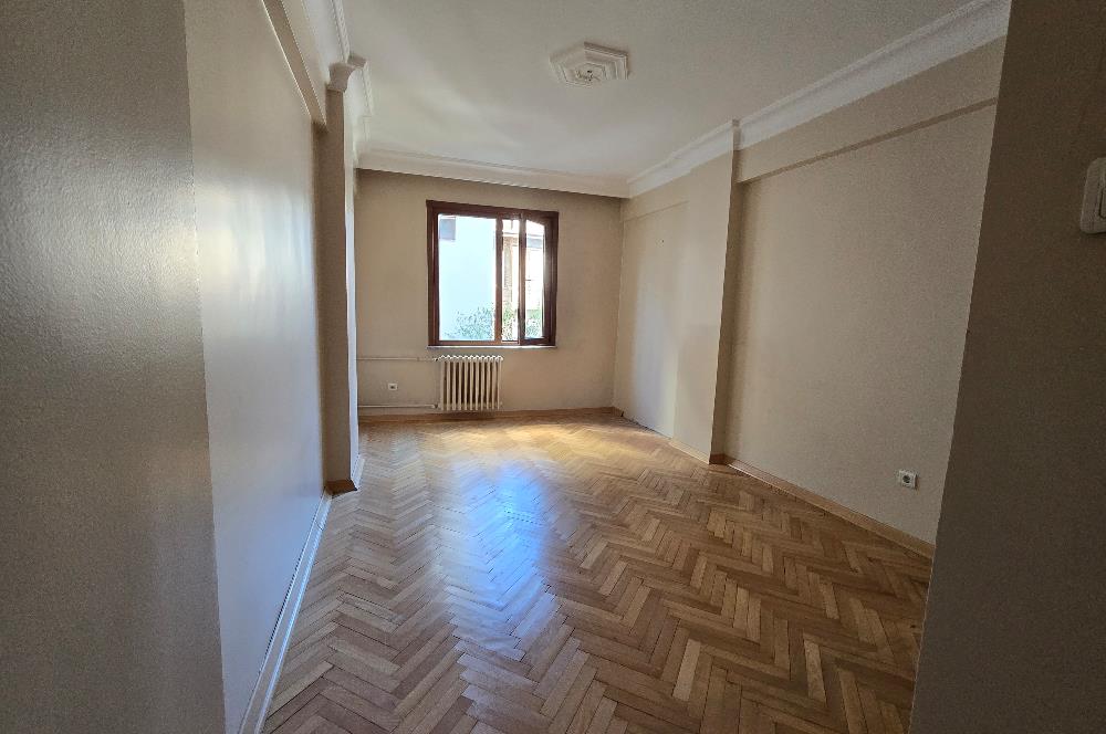 Üsküdar’ın Kalbinde, Kız Kulesi’ne Komşu Yaşam!