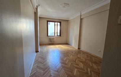 Üsküdar’ın Kalbinde, Kız Kulesi’ne Komşu Yaşam!