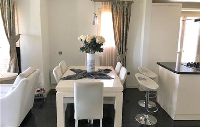 Asarlık'ta Deniz Manzaralı, 4.5+1 Üst Kat Denize Sıfır Daire 