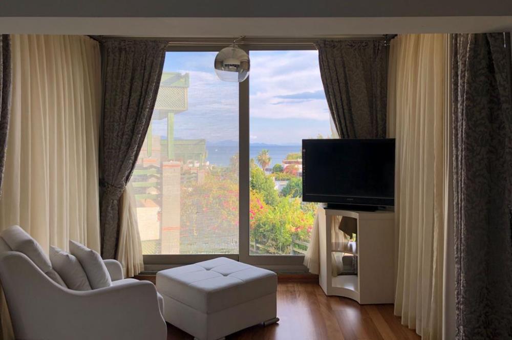 Asarlık'ta Deniz Manzaralı, 4.5+1 Üst Kat Denize Sıfır Daire 
