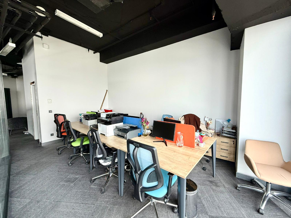 Skyland Satılık Ofis 227m2 Dekorasyonlu Vadistanbul