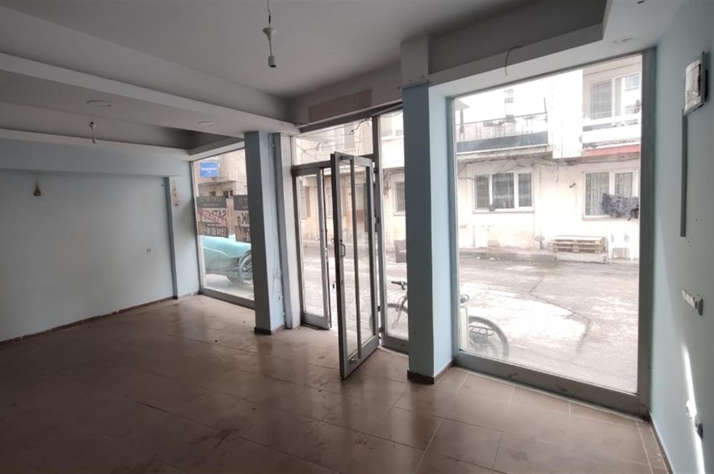 C21Cius; Cumartesi Pazarı Civarı Kiralık Dükkan