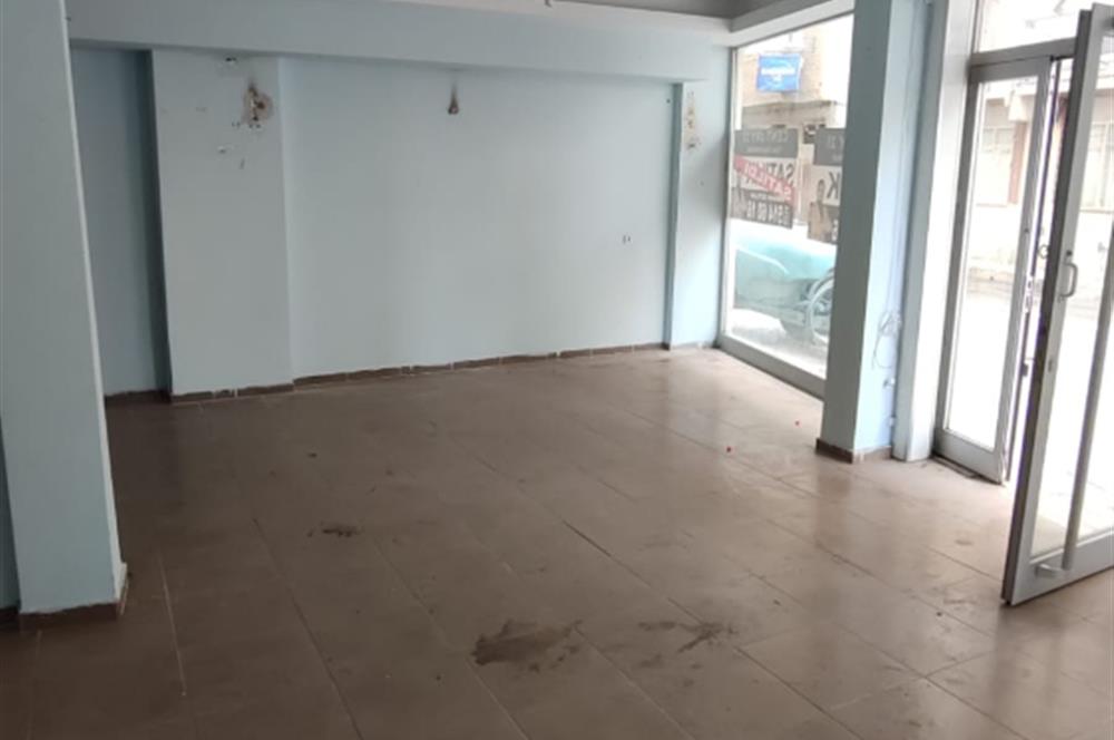 C21Cius; Cumartesi Pazarı Civarı Kiralık Dükkan