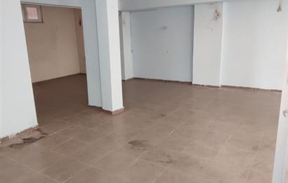 C21Cius; Cumartesi Pazarı Civarı Kiralık Dükkan