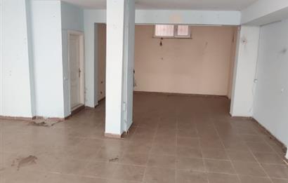 C21Cius; Cumartesi Pazarı Civarı Kiralık Dükkan