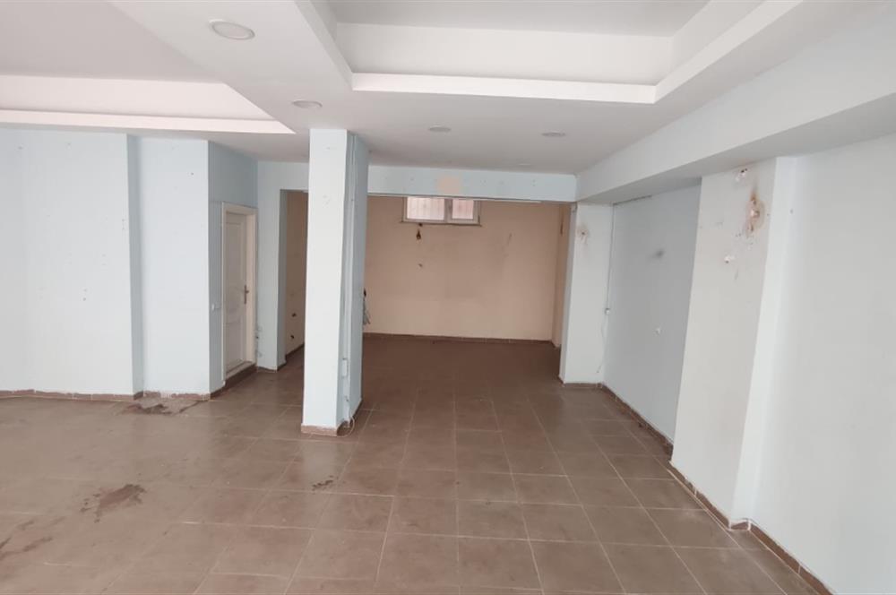 C21Cius; Cumartesi Pazarı Civarı Kiralık Dükkan